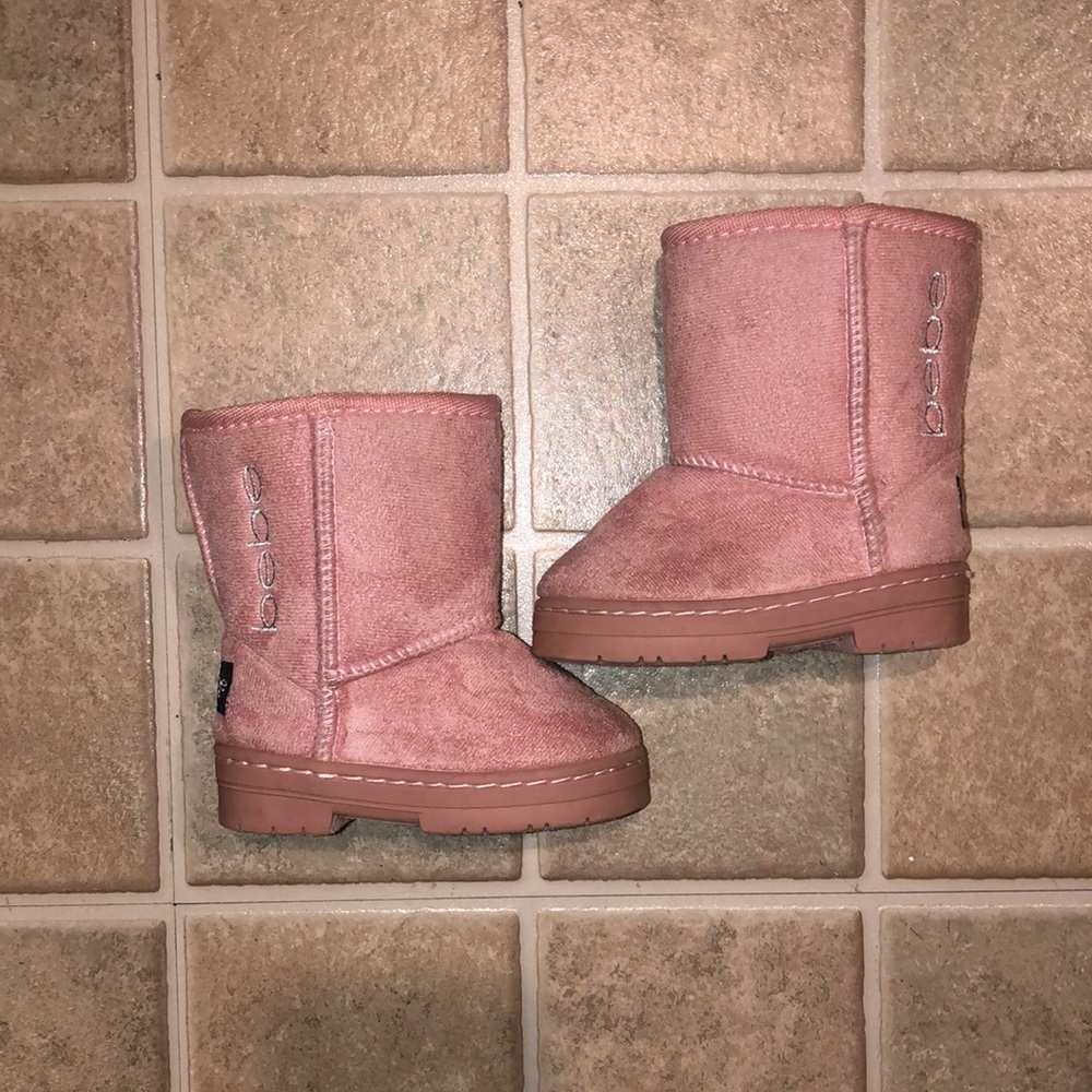 Adorable Bebe toddler pink boots !